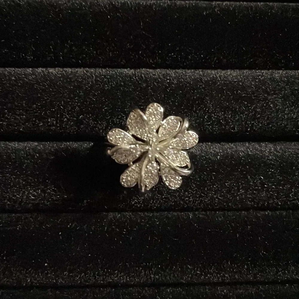 ‎BEAUTIFUL STATEMENT FLOWER RING, SZ8